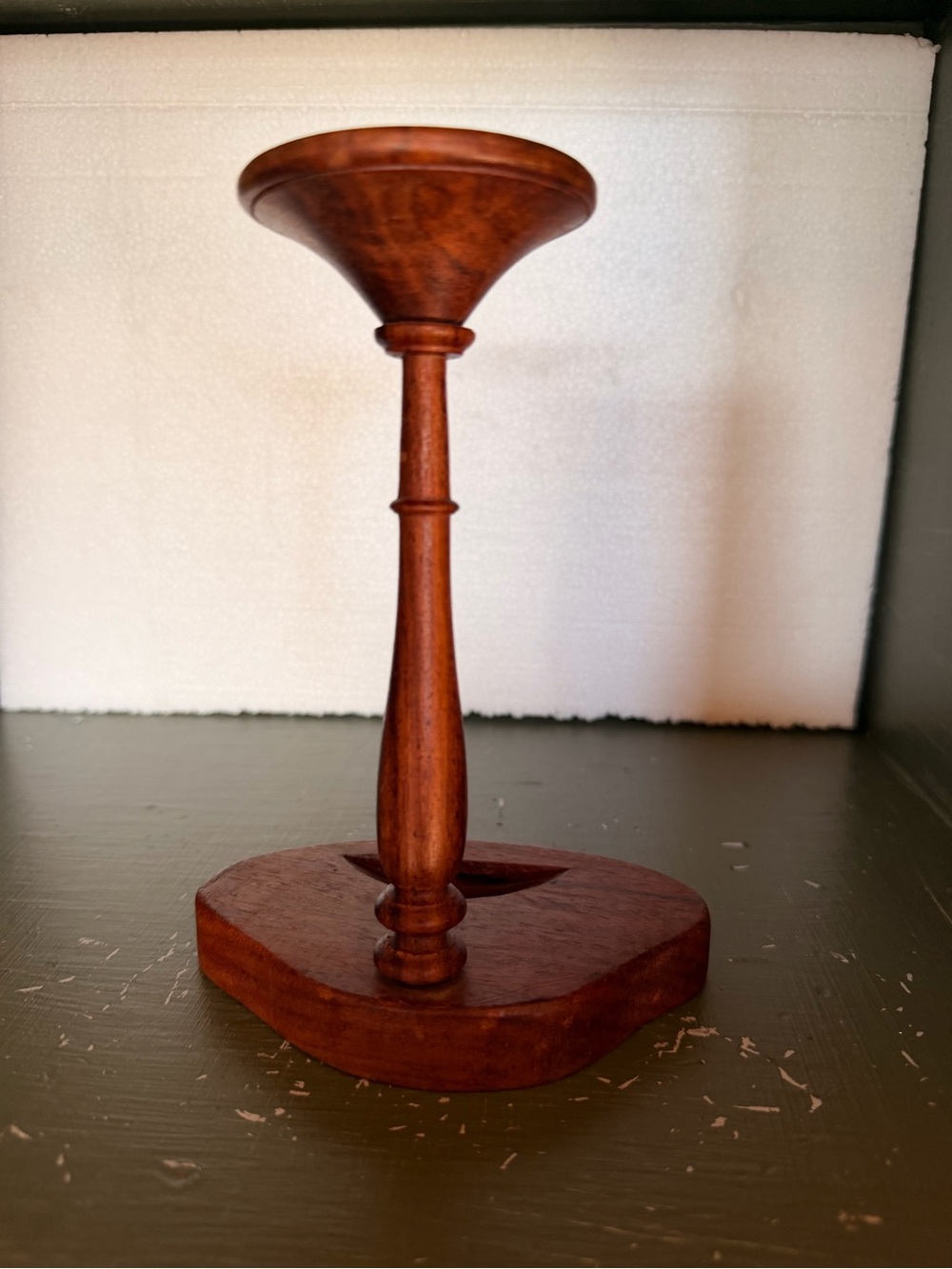 Vintage Mottahedeh Wooden look Teacup Saucer Display Stand